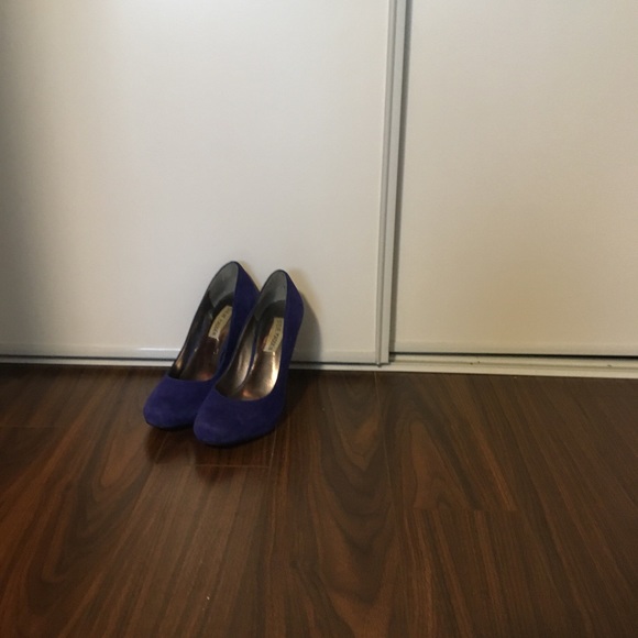 Royal blue pumps - Picture 2 of 3